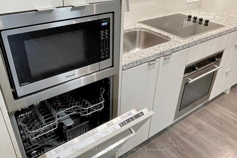 Photo 19 at 621 - 115 Blue Jays Way, Waterfront Communities C1, Toronto