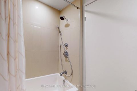 Photo 26 at 621 - 115 Blue Jays Way, Waterfront Communities C1, Toronto