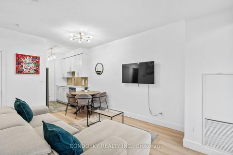 Photo 3 at 2506 - 4070 Confederation Parkway, City Centre, Mississauga