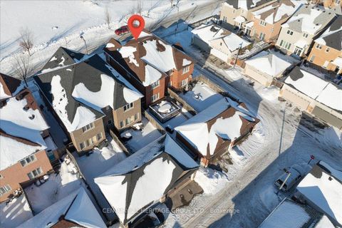 Photo 3 at 31 Kalvinster Drive, Cornell, Markham