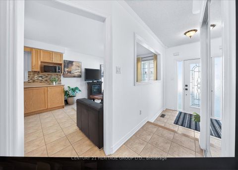 Photo 6 at 31 Kalvinster Drive, Cornell, Markham