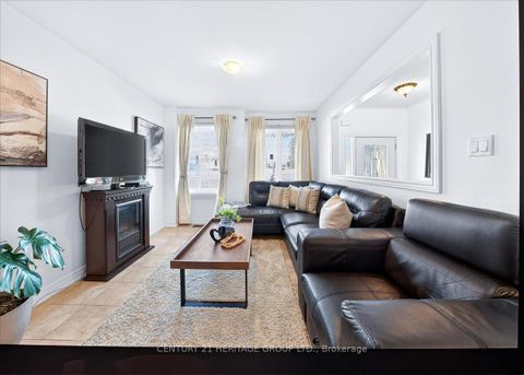 Photo 7 at 31 Kalvinster Drive, Cornell, Markham