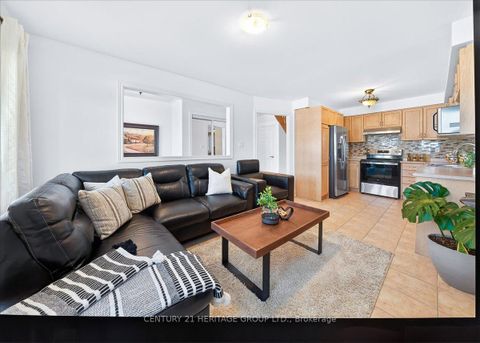 Photo 9 at 31 Kalvinster Drive, Cornell, Markham