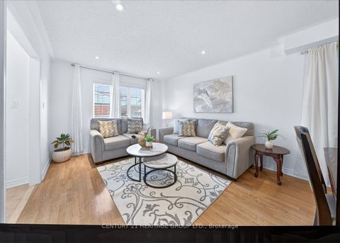 Photo 15 at 31 Kalvinster Drive, Cornell, Markham