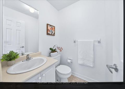 Photo 20 at 31 Kalvinster Drive, Cornell, Markham