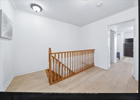 Photo 23 at 31 Kalvinster Drive, Cornell, Markham