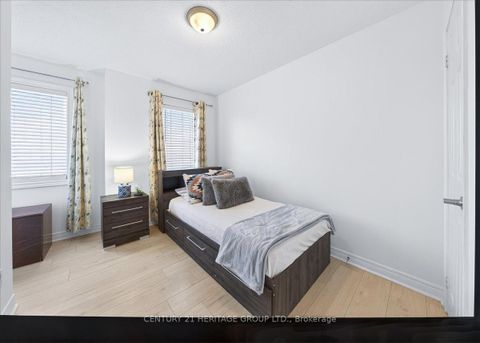 Photo 30 at 31 Kalvinster Drive, Cornell, Markham