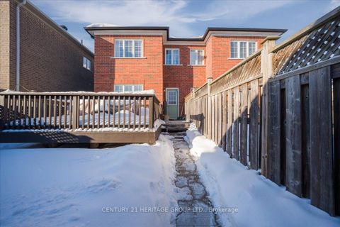 Photo 37 at 31 Kalvinster Drive, Cornell, Markham