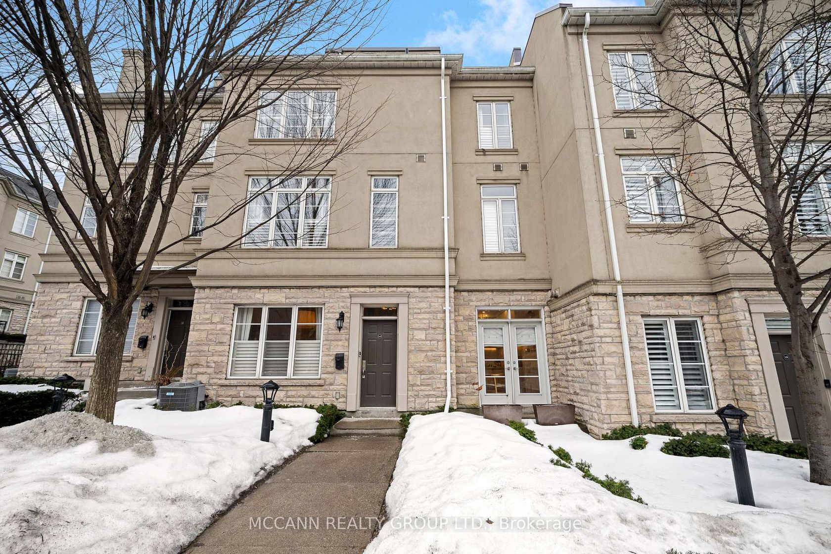 119 - 45 York Mills Road, York Mills, Toronto 