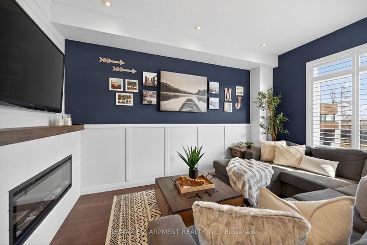 Photo 4 at 33 - 35 Midhurst Heights, Stoney Creek Mountain, Hamilton