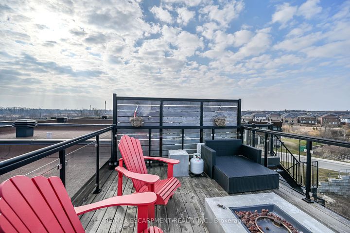 Photo 35 at 33 - 35 Midhurst Heights, Stoney Creek Mountain, Hamilton