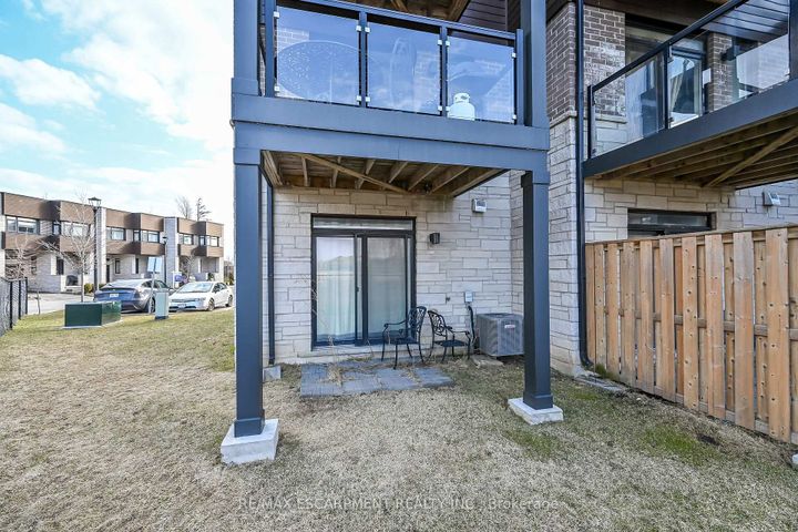 Photo 38 at 33 - 35 Midhurst Heights, Stoney Creek Mountain, Hamilton