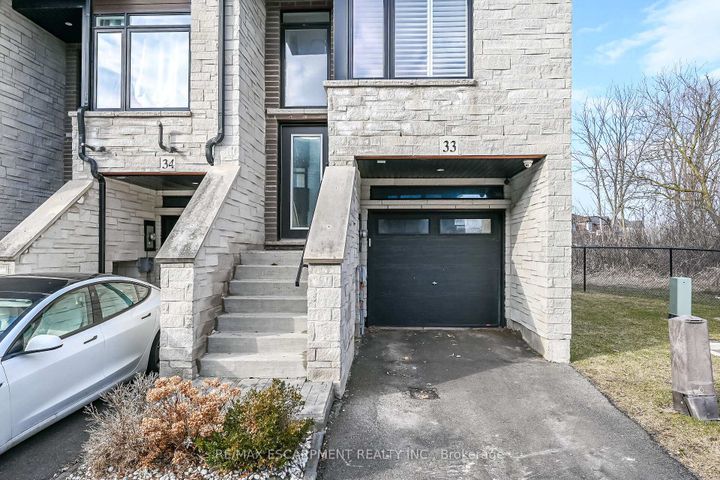 Photo 44 at 33 - 35 Midhurst Heights, Stoney Creek Mountain, Hamilton