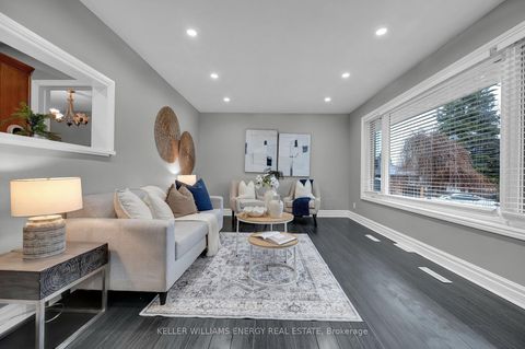 Photo 5 at 372 GARDEN Court, McLaughlin, Oshawa