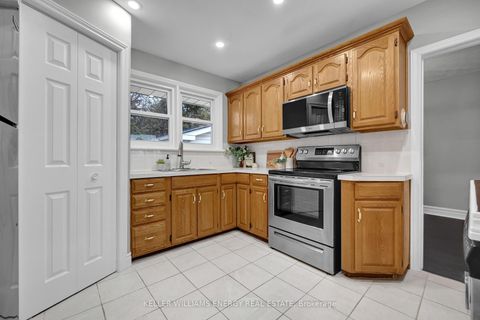 Photo 11 at 372 GARDEN Court, McLaughlin, Oshawa