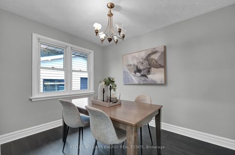 Photo 13 at 372 GARDEN Court, McLaughlin, Oshawa