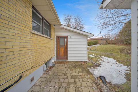 Photo 23 at 372 GARDEN Court, McLaughlin, Oshawa