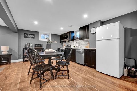 Photo 27 at 372 GARDEN Court, McLaughlin, Oshawa