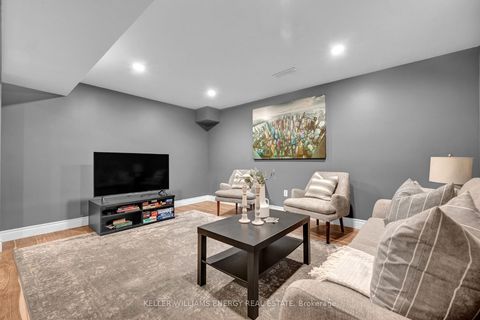 Photo 33 at 372 GARDEN Court, McLaughlin, Oshawa