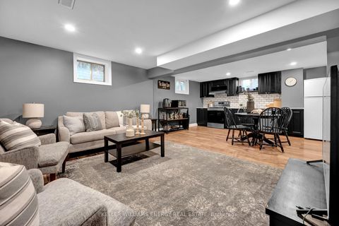 Photo 35 at 372 GARDEN Court, McLaughlin, Oshawa