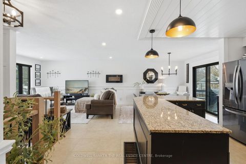 Photo 2 at 241 Cedar Crescent, Bayshore, Barrie