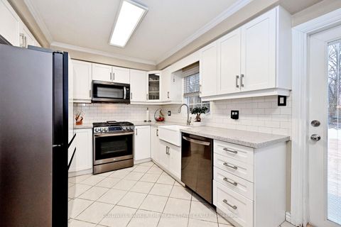 Photo 13 at 26 Sherie Drive, Keswick North, Georgina