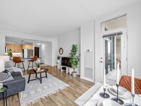 Photo 19 at 801 - 205 The Donway W, Don Mills, Toronto