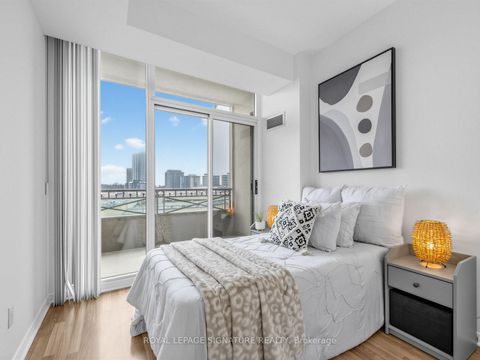 Photo 25 at 801 - 205 The Donway W, Don Mills, Toronto