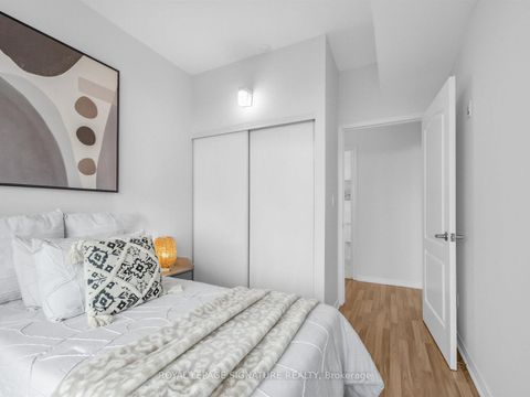 Photo 26 at 801 - 205 The Donway W, Don Mills, Toronto