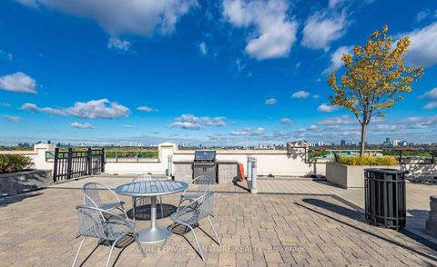 Photo 32 at 801 - 205 The Donway W, Don Mills, Toronto