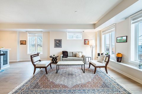 Photo 12 at 27 - 120 Twenty Fourth Street, Long Branch, Toronto