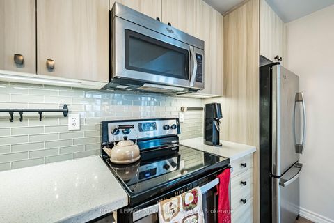 Photo 21 at 27 - 120 Twenty Fourth Street, Long Branch, Toronto