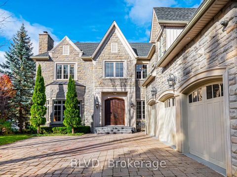 Photo 2 at 636 Sunset Beach Road, Oak Ridges Lake Wilcox, Richmond Hill