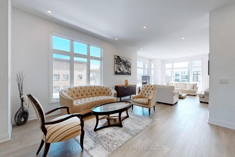 Photo 3 at 251 Oxford Street, Mill Pond, Richmond Hill