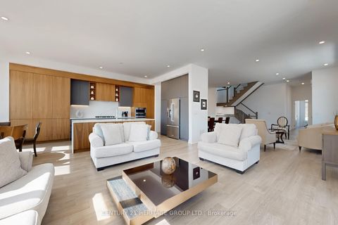 Photo 11 at 251 Oxford Street, Mill Pond, Richmond Hill