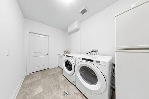 Photo 46 at 251 Oxford Street, Mill Pond, Richmond Hill