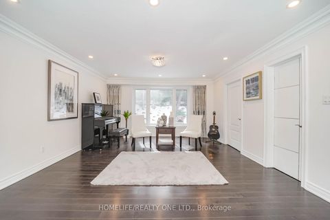 Photo 10 at 31 Bearwood Drive, Humber Valley, Toronto