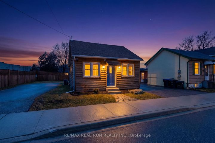 Photo 0 at 25 Bingham Street, Bradford, Bradford West Gwillimbury