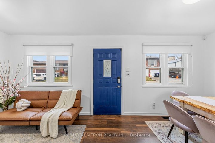 Photo 1 at 25 Bingham Street, Bradford, Bradford West Gwillimbury