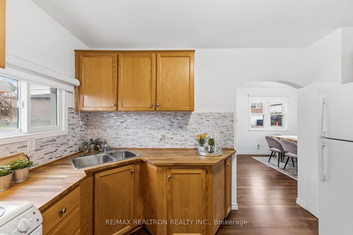 Photo 8 at 25 Bingham Street, Bradford, Bradford West Gwillimbury