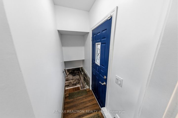 Photo 17 at 25 Bingham Street, Bradford, Bradford West Gwillimbury