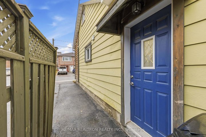 Photo 19 at 25 Bingham Street, Bradford, Bradford West Gwillimbury