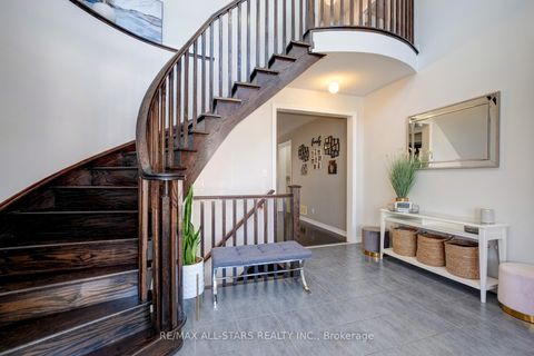 Photo 4 at 45 Jarrow Crescent, Brooklin, Whitby