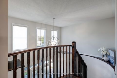 Photo 23 at 45 Jarrow Crescent, Brooklin, Whitby