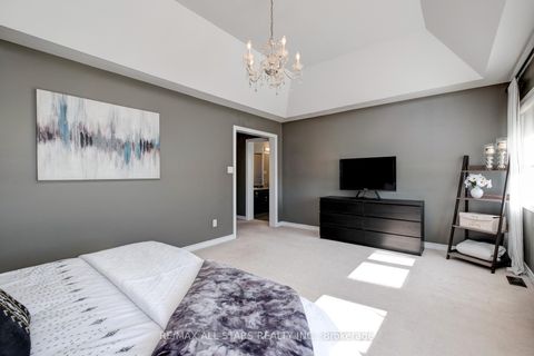 Photo 33 at 45 Jarrow Crescent, Brooklin, Whitby