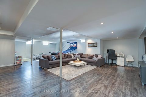 Photo 34 at 45 Jarrow Crescent, Brooklin, Whitby