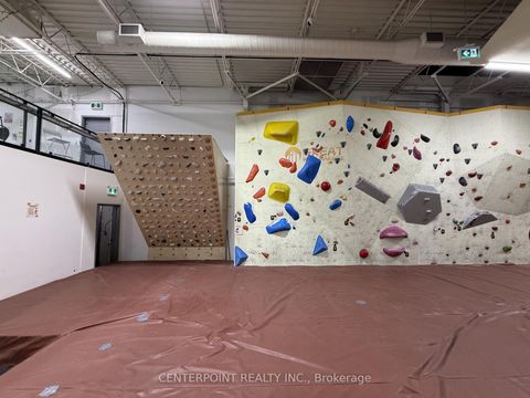 Photo 3 at 100A - 2450 Victoria Park Avenue, Henry Farm, Toronto