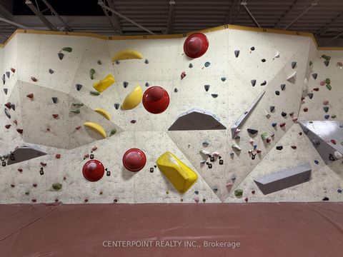 Photo 5 at 100A - 2450 Victoria Park Avenue, Henry Farm, Toronto