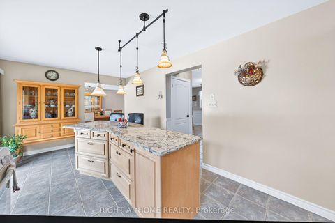 Photo 17 at 3338 WARNICA Avenue, Rural Innisfil, Innisfil