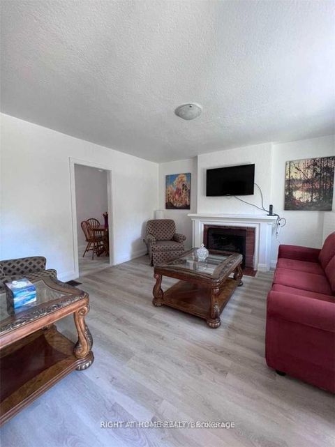 Photo 2 at 280 Woburn Avenue, Lawrence Park North, Toronto